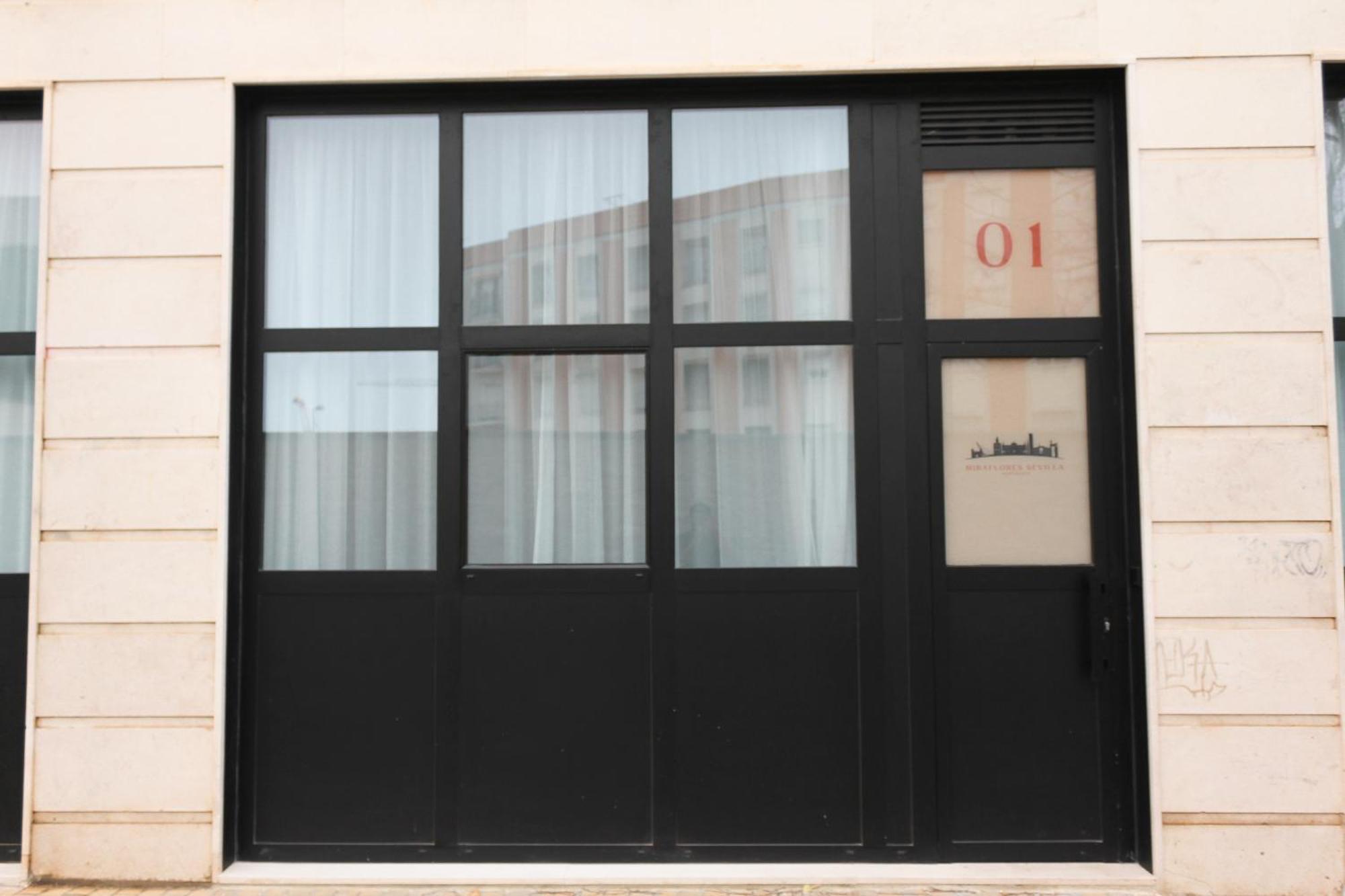 Monkeys Apartments Miraflores Sevilla Bagian luar foto